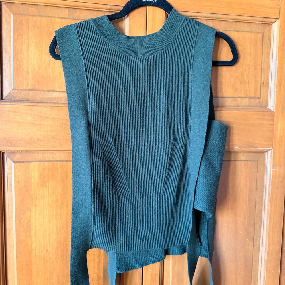 Dark Green/Emerald Sleeveless Knit Tops
